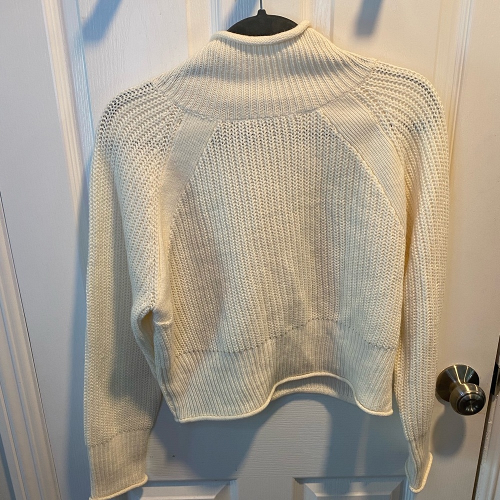 Knitt turtleneck sweater, white